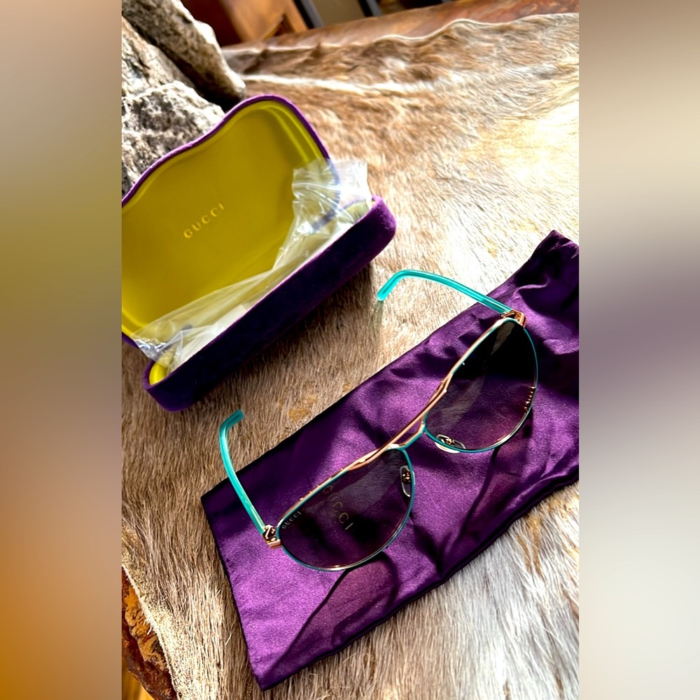 Gucci aviator sunglasses
